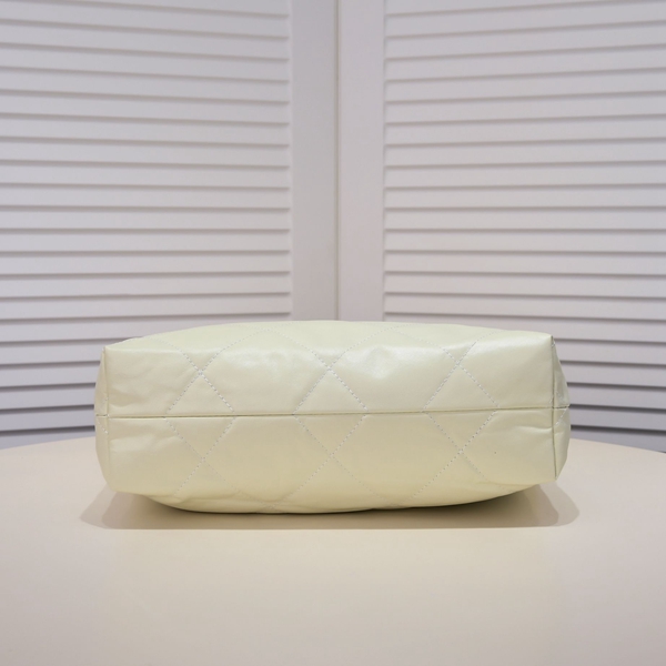 シャネルバッグ内部構造